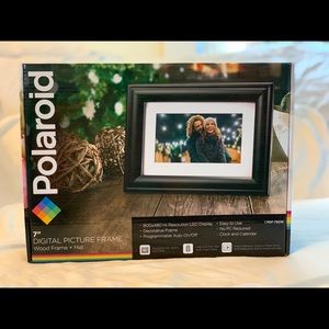 Digital picture frame